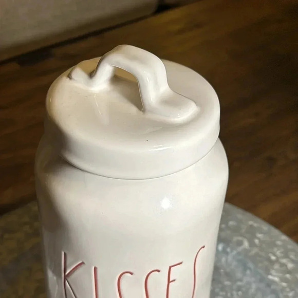 RAE DUNN Home Kitchen KISSES Canister Ceramic Container w Lid Valentine’s Day - Picture 3 of 5